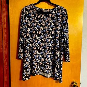 💙💕🖤🤍 Anne Klein - 1X- swing 3/4 sleeve top